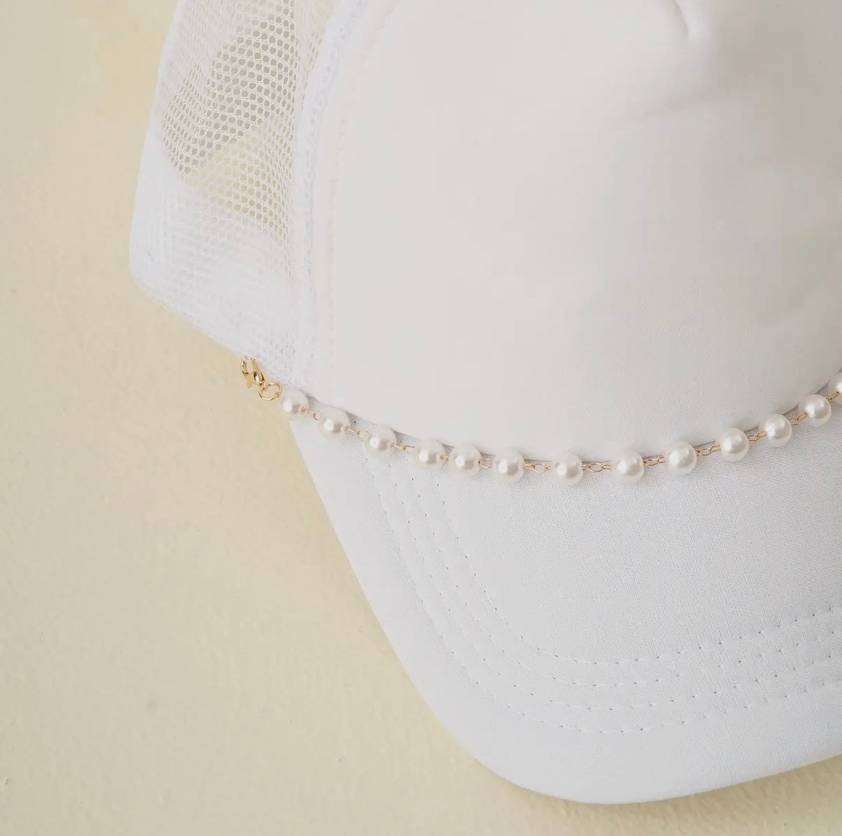 Pearl Trucker Hat Chain